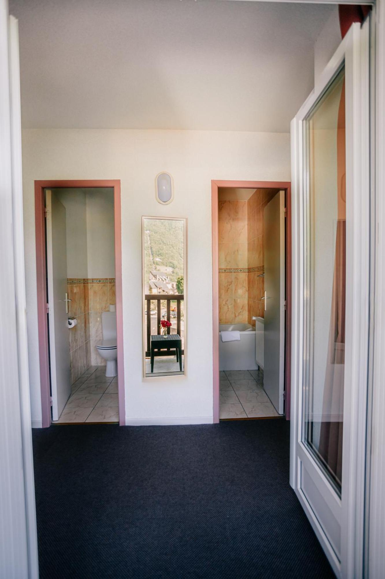 Hotel Le Montaigu Luz-Saint-Sauveur Εξωτερικό φωτογραφία
